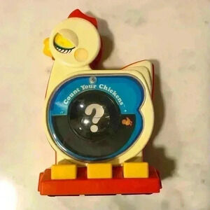 Vintage  1977 Tomy Count Your Chickens interactive mechanical game